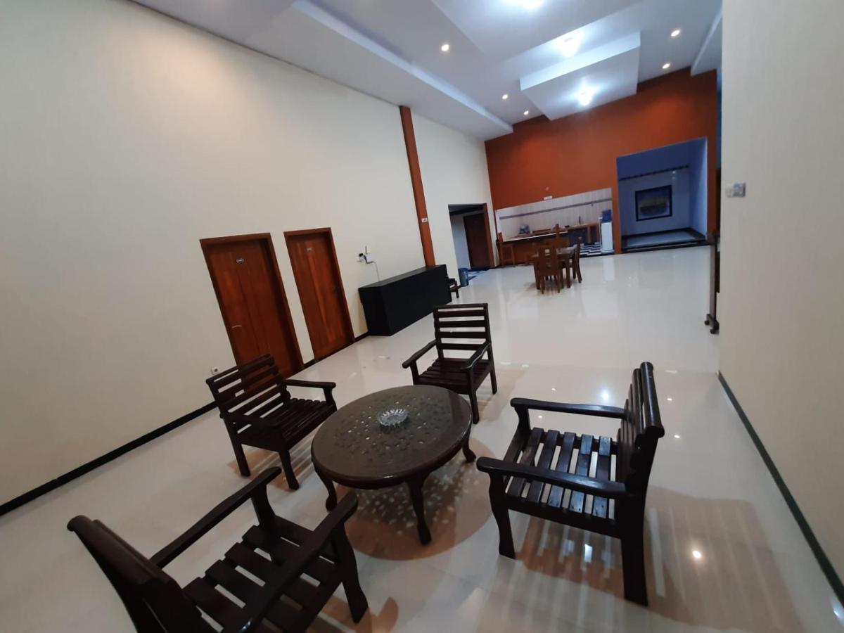 999 Khs 2 Homestay Gilimanuk Exterior foto